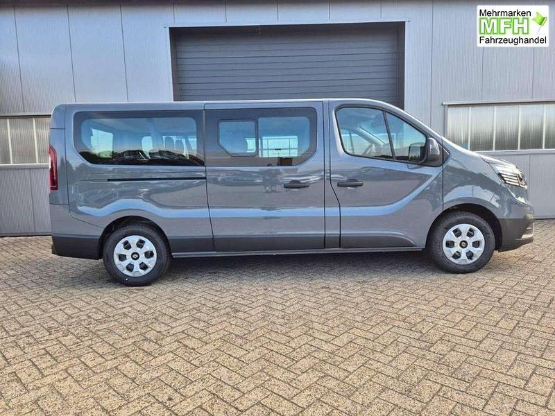 Neu Renault Trafic Equilibre 150 PS (110 kW) 2025 Schiefergrau Van / Kleinbus