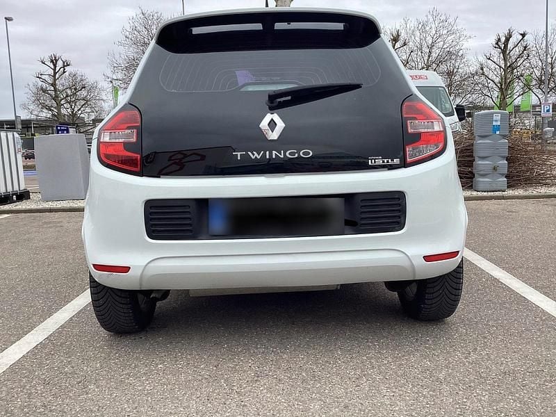 Gebraucht Renault Twingo Dynamique 90 PS (66 kW) 2015 Weiß Kleinwagen