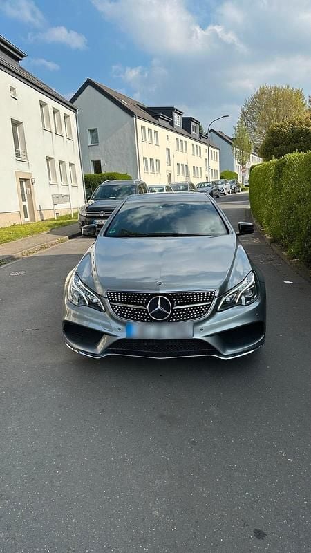 Gebraucht Mercedes E250 204 PS (150 kW) 2013 Grau Coupé