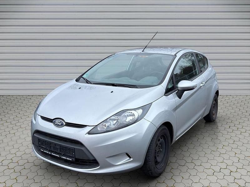Silber Gebraucht 2011 Ford Fiesta Trend Kleinwagen | 1.990 € (Superpreis) - Bild 1/4