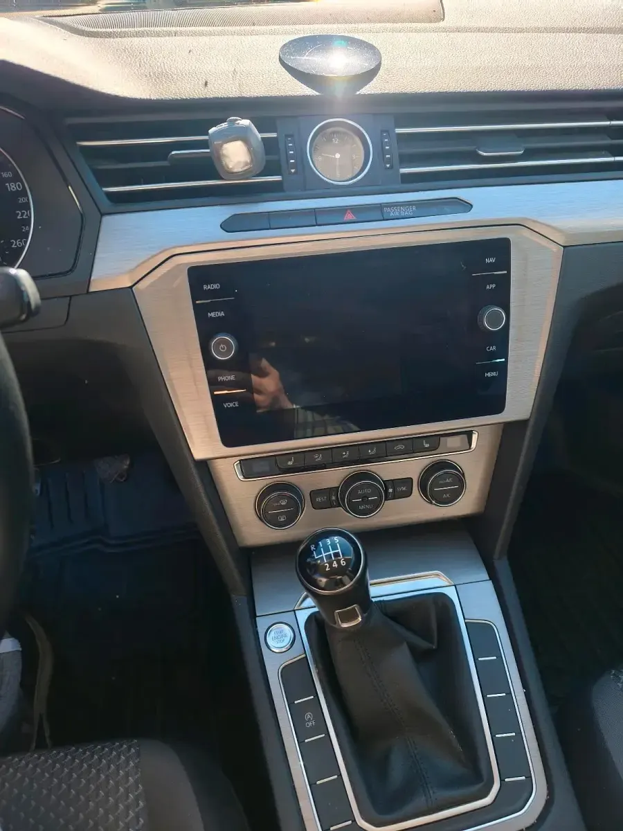 Usata VW Passat 140 CV (102 kW) 2019 Grigio Station wagon