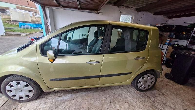 Gebraucht Renault Modus Expression 88 PS (64 kW) 2004 Grün Van / Kleinbus