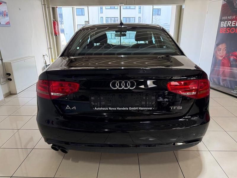 Gebraucht Audi A4 Attraction 170 PS (125 kW) 2015 Schwarz Limousine