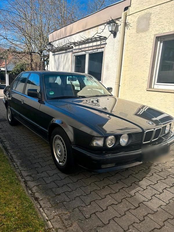 Gebraucht BMW 730 188 PS (138 kW) 1990 Schwarz Limousine