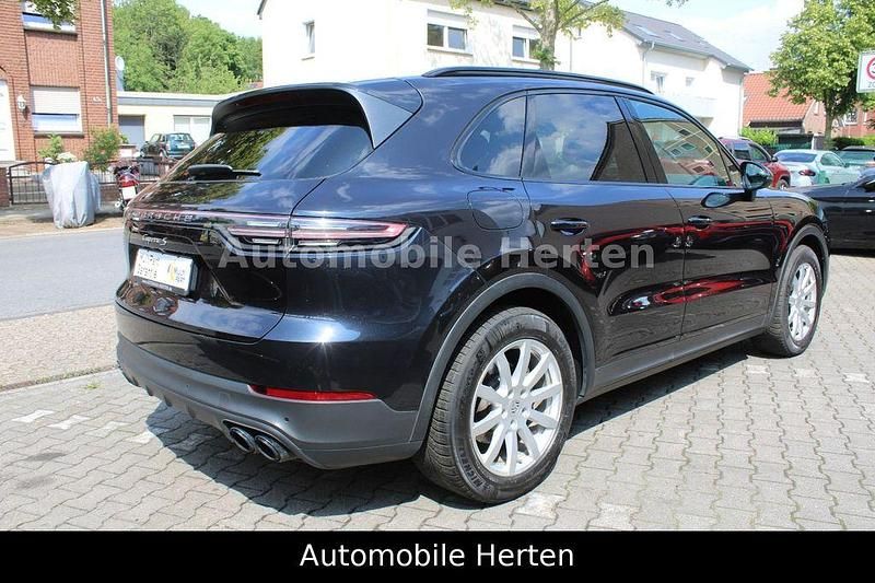 Gebraucht Porsche Cayenne S Chrono 441 PS (324 kW) 2019 Schwarz SUV