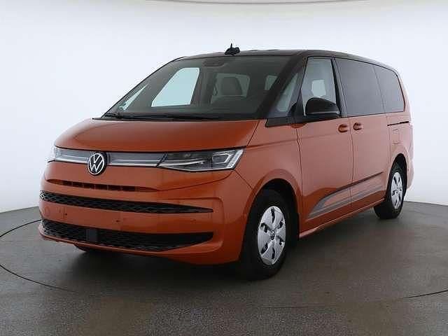 Gebraucht VW Multivan Life 150 PS (110 kW) 2025 Energetic orange metallic Van
