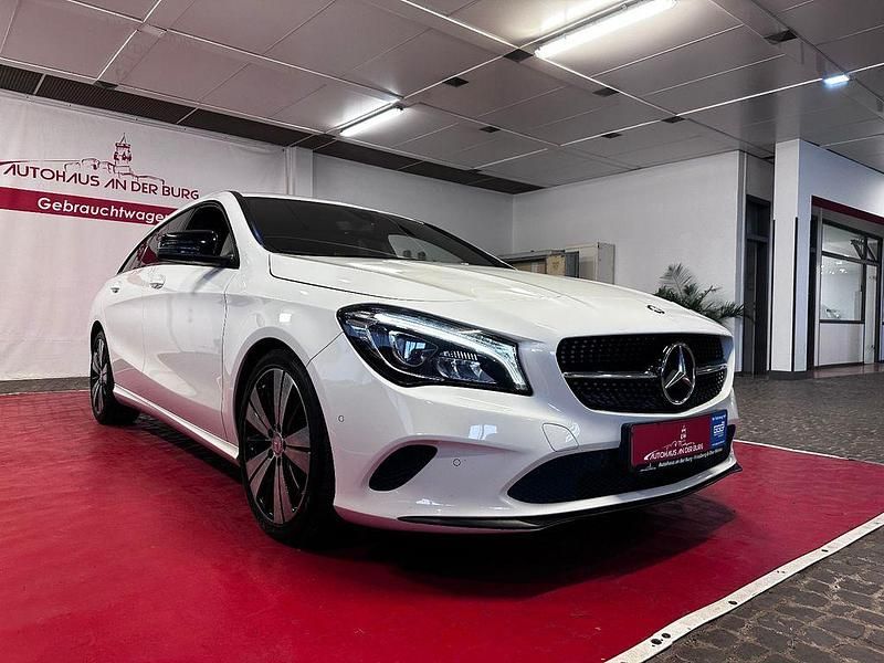 Gebraucht Mercedes CLA250 Shooting Brake 211 PS (155 kW) 2017 Weiß Kombi