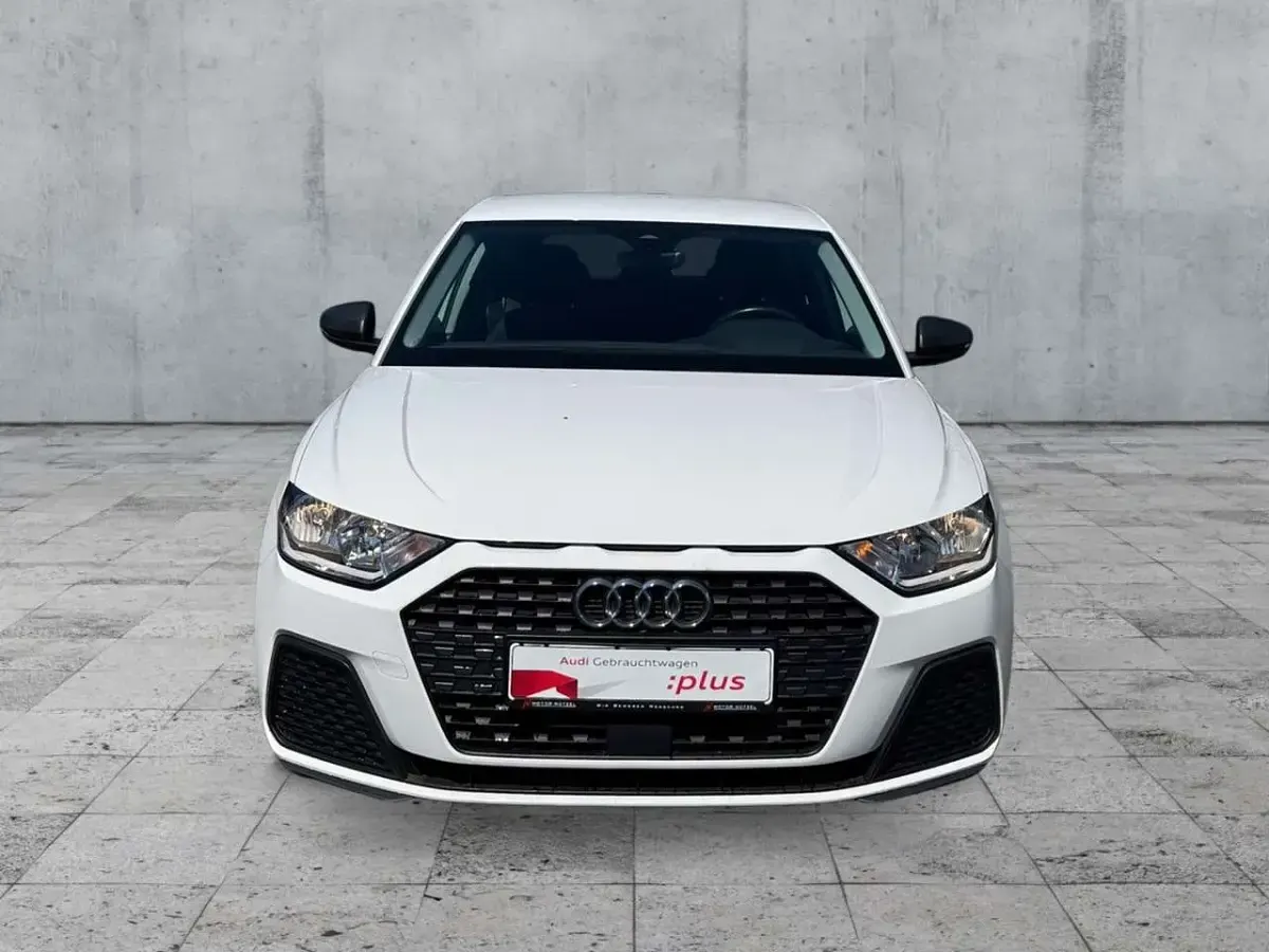 Gebraucht Audi A1 95 PS (69 kW) 2022 Cortinaweiß SUV
