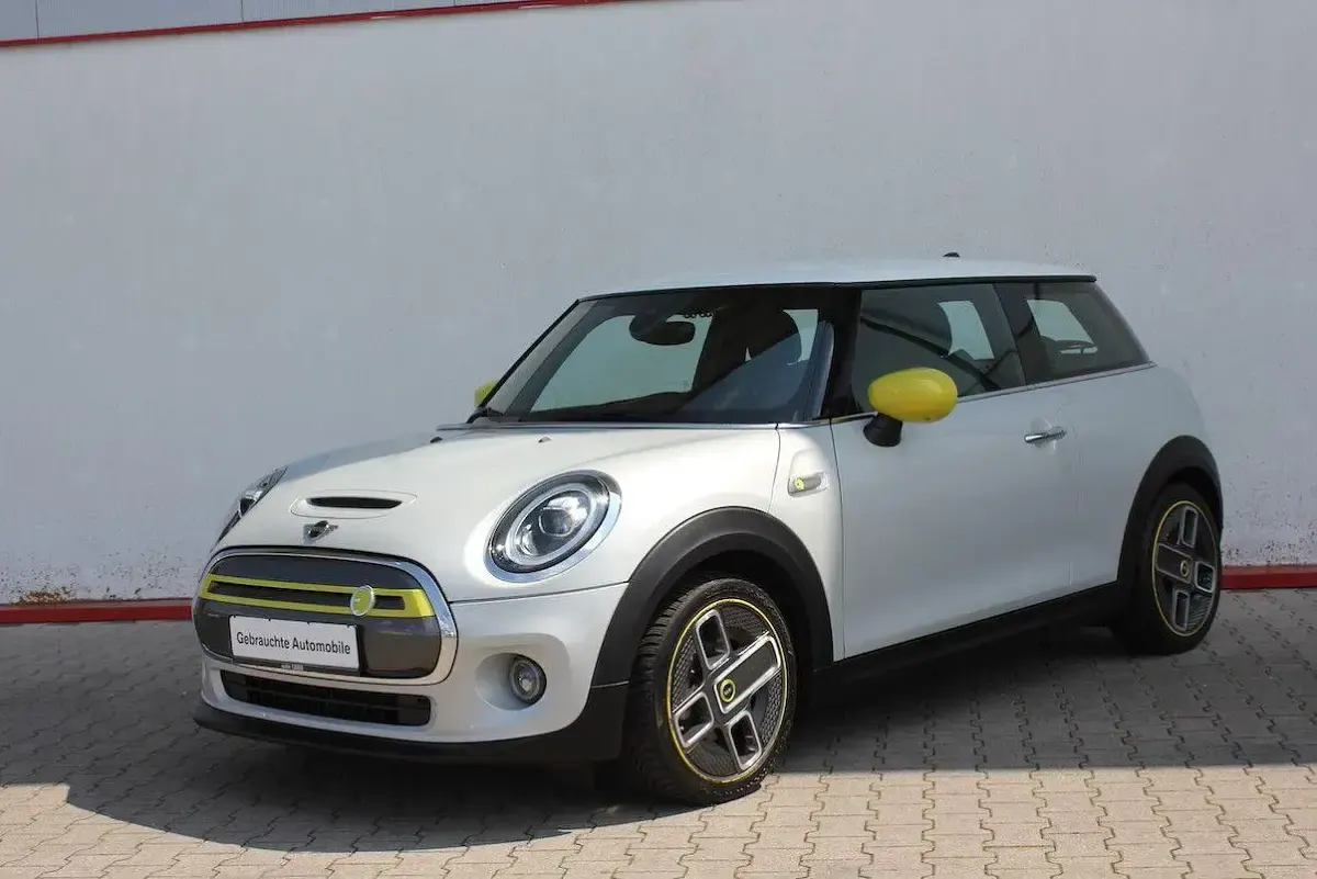 Gebraucht Mini Cooper SE 135 kW (184 PS) 2020 Silber Kleinwagen