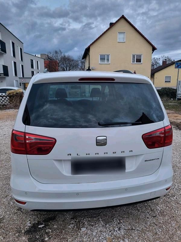 Gebraucht Seat Alhambra 170 PS (125 kW) 2011 Weiß Van / Kleinbus