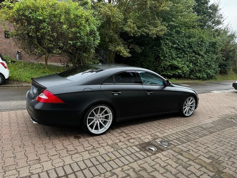 Schwarz Gebraucht 2006 Mercedes CLS63 AMG AMG Coupé | 25.500 € (Teuer) - Bild 1/4
