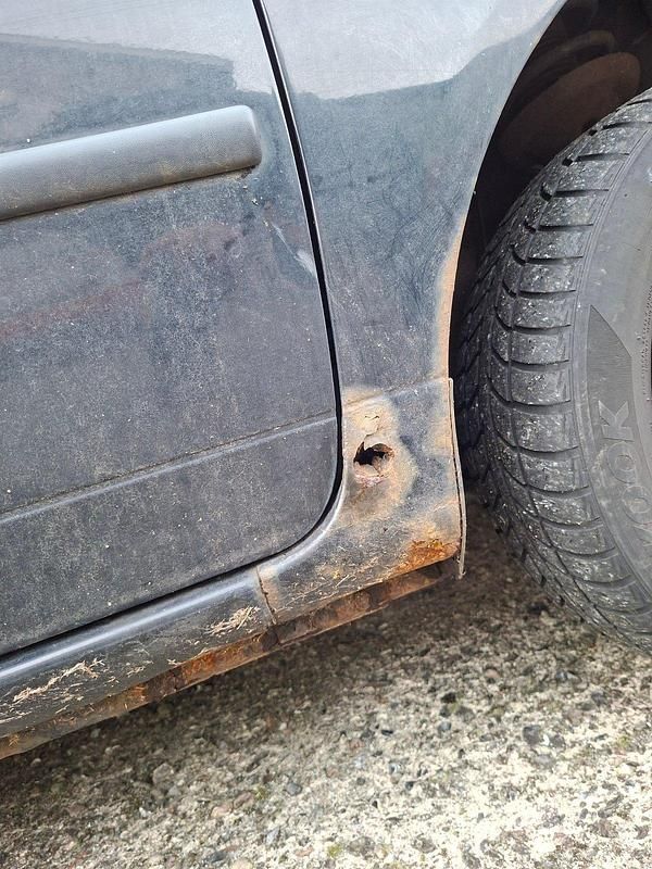 Gebraucht VW Lupo 75 PS (55 kW) 1999 Schwarz Kleinwagen