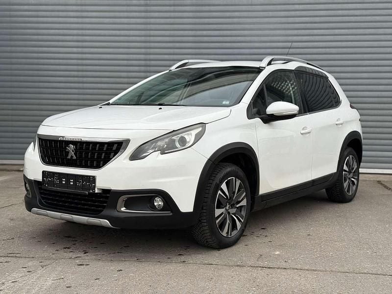 Weiß Gebraucht 2016 Peugeot 2008 Allure SUV | 4.950 € (Superpreis) - Bild 1/4