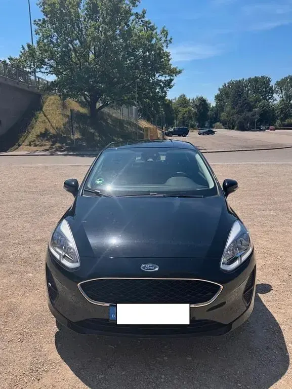 Gebraucht Ford Fiesta Trend 75 PS (55 kW) 2019 Schwarz Kleinwagen