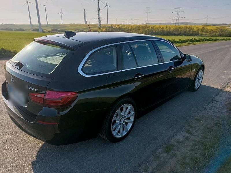 Gebraucht BMW 525 218 PS (160 kW) 2015 Schwarz Kombi