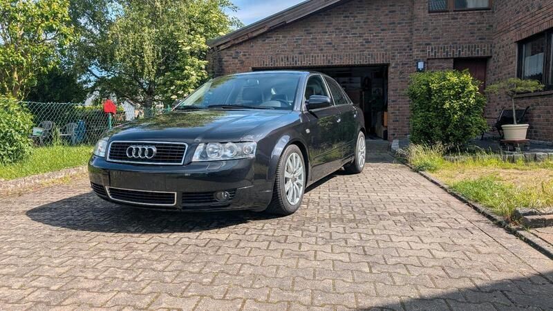 Schwarz Gebraucht 2002 Audi A4 Limousine | 6.000 € (Teuer) - Bild 1/4