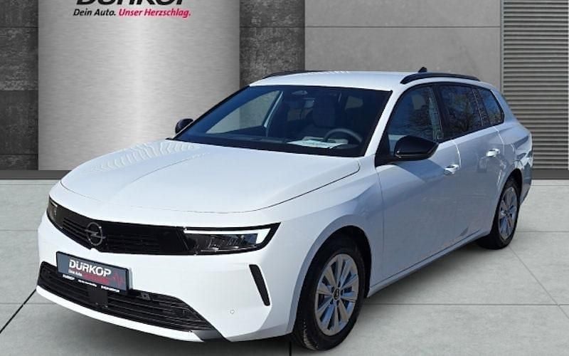 Weiß Gebraucht 2025 Opel Astra Edition Kombi | 24.950 € (Superpreis) - Bild 1/4
