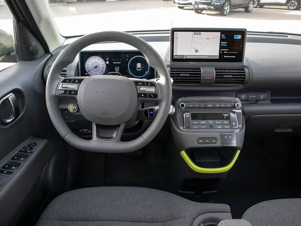 Gebraucht Hyundai Inster 85 kW (116 PS) 2026 Braun Kleinwagen