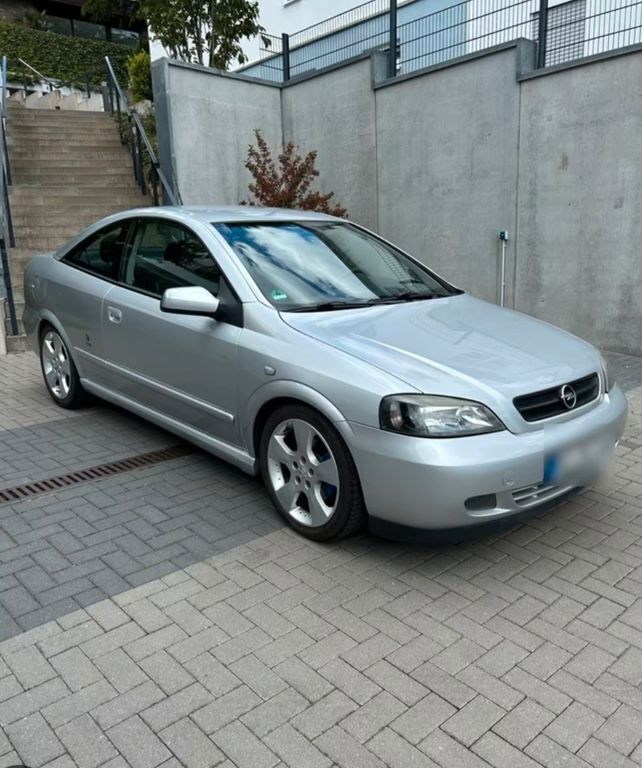 Silber Gebraucht 2001 Opel Astra Edition Coupé | 3.250 € (Etwas zu teuer) - Bild 1/4