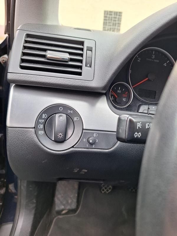 Second-hand Audi A4 116 CP (85 kW) 2006 Berlinǎ