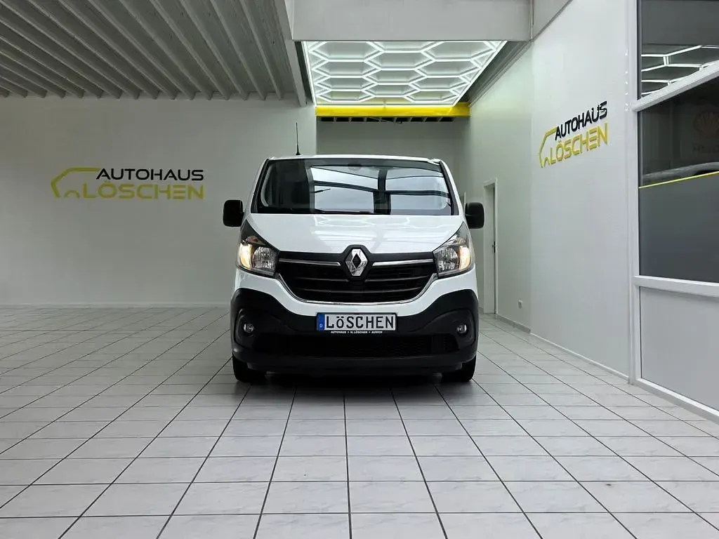 Gebraucht Renault Trafic Komfort 145 PS (106 kW) 2021 Gletscherweiß uni Van / Kleinbus