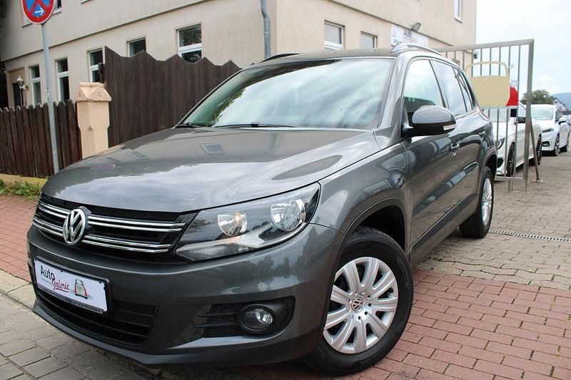 Grau Gebraucht 2011 VW Tiguan Trendline SUV | 8.999 € (Fairer Preis) - Bild 1/4