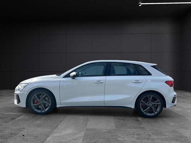 Gebraucht Audi S3 Ambiente 310 PS (228 kW) 2022 Gletscherweiß metallic Limousine