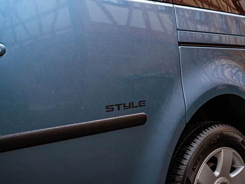 Gebraucht VW Caddy Style 105 PS (77 kW) 2009 Blau Van / Kleinbus