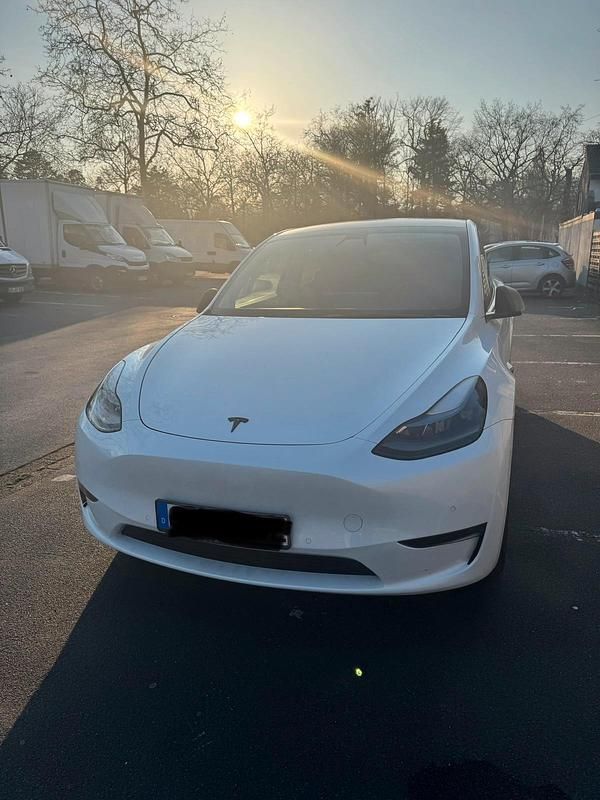 Gebraucht Tesla Model Y Long Range AWD 378 kW (514 PS) 2022 Weiß SUV