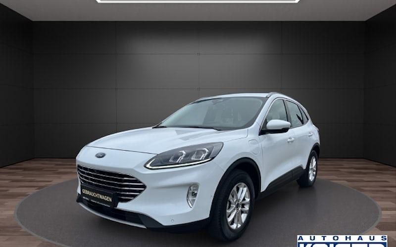 Weiß Gebraucht 2022 Ford Kuga Titanium SUV | 23.890 € (Fairer Preis) - Bild 1/4