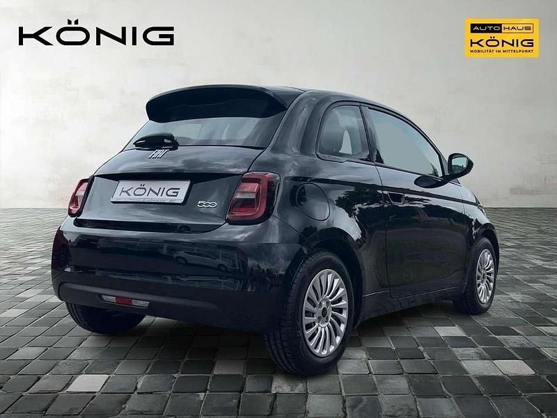 Gebraucht Fiat 500e 86 kW (118 PS) 2023 Schwarz Kleinwagen