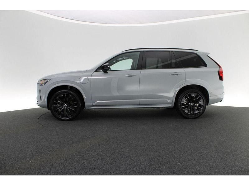 Neu Volvo XC90 Plus 455 PS (334 kW) 2026 Vapour grey SUV