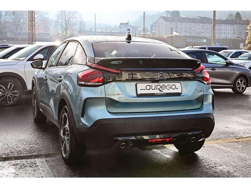 Gebraucht Citroën C4 Shine 131 PS (96 kW) 2023 Blau Limousine