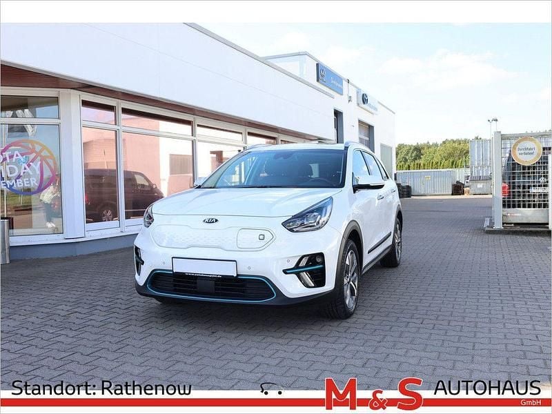 Weiß Gebraucht 2020 Kia e-Niro Spirit SUV | 19.990 € (Superpreis) - Bild 1/4