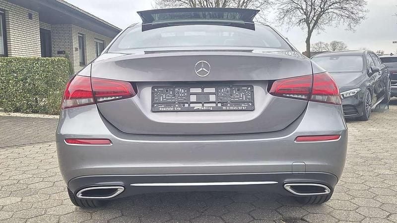 Gebraucht Mercedes A220 190 PS (139 kW) 2022 Mountaingrau  met. Limousine