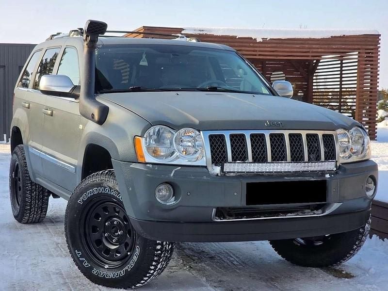 Grau Gebraucht 2009 Jeep Grand Cherokee Overland SUV | 10.000 € (Fairer Preis) - Bild 1/4