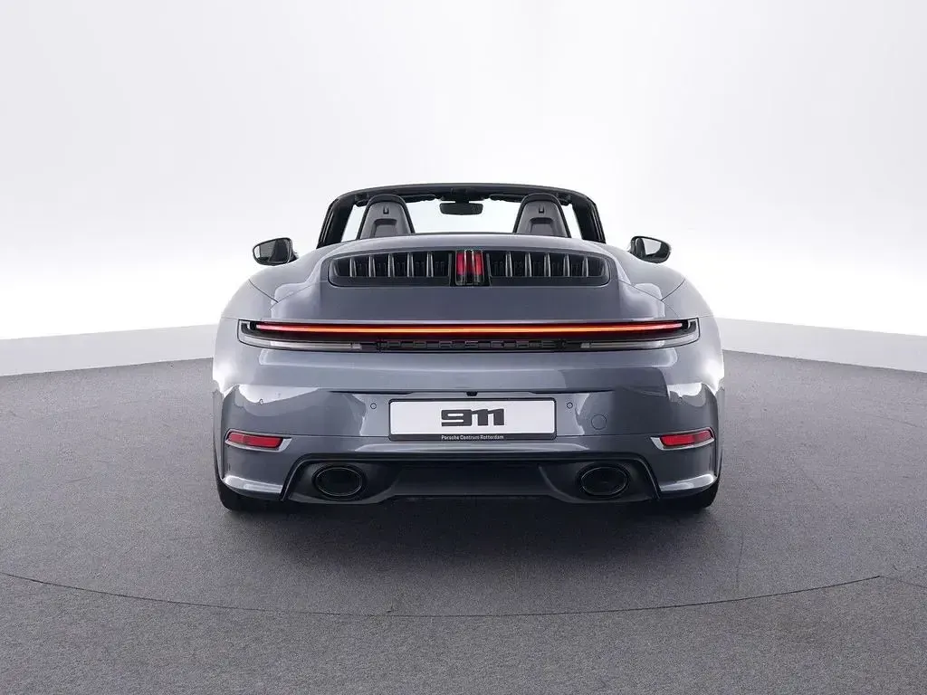 Gebraucht Porsche 911 Carrera Cabriolet 394 PS (289 kW) 2026 Grau Cabrio