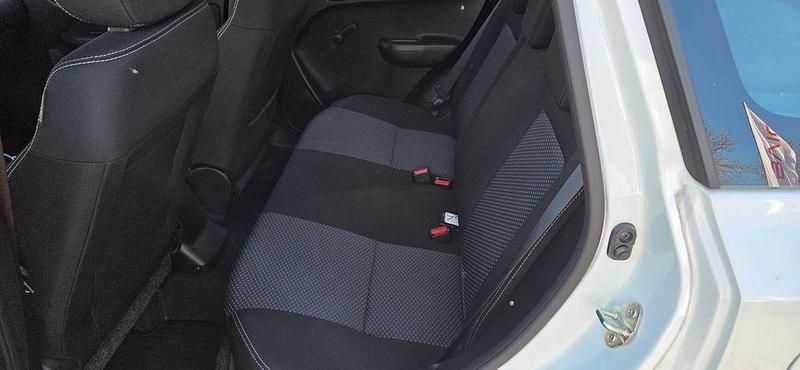 Neu Suzuki Swift Comfort+ 83 PS (61 kW) 2025 Premium silver Kleinwagen