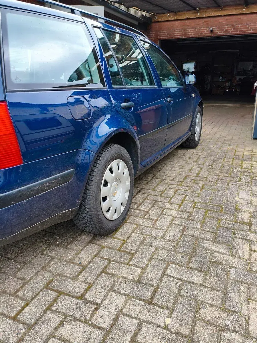Gebraucht VW Golf III Basis 75 PS (55 kW) 1999 Blau Kombi
