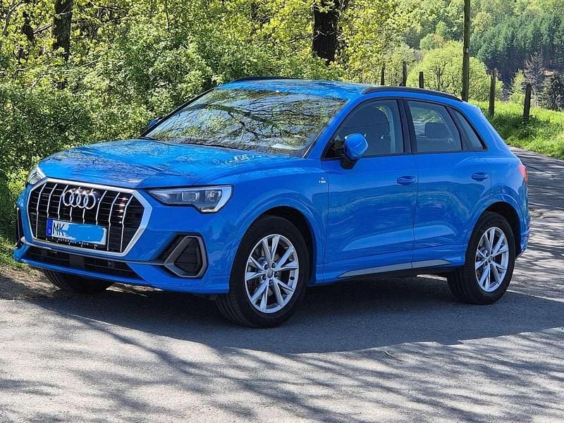 Blau Gebraucht 2019 Audi Q3 S-Line SUV | 30.500 € (Fairer Preis) - Bild 1/1