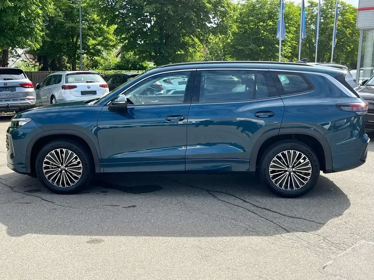 Gebraucht VW Tayron S 150 PS (110 kW) 2025 Blau SUV