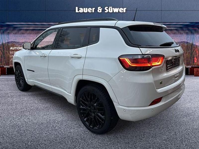 Gebraucht Jeep Compass Altitude 131 PS (96 kW) 2023 Weiß SUV