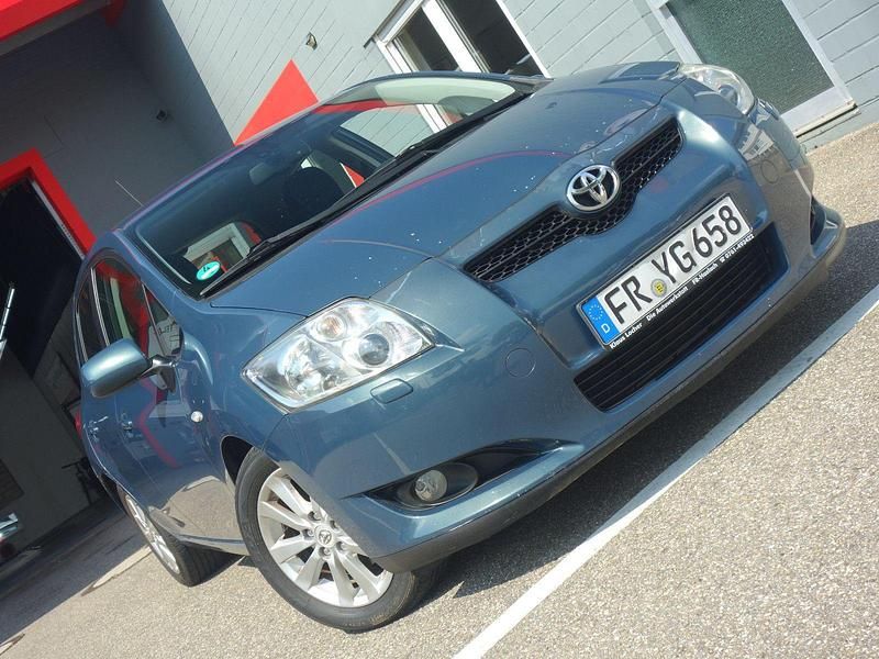 Blau Gebraucht 2007 Toyota Auris Executive Kleinwagen | 3.300 € (Fairer Preis) - Bild 1/4