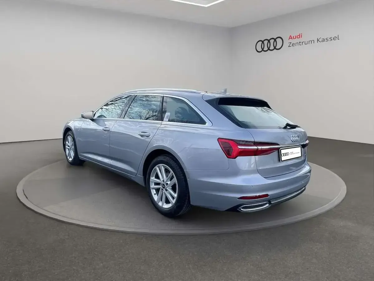 Gebraucht Audi A6 Sport 204 PS (150 kW) 2023 Florettsilber metallic Kombi