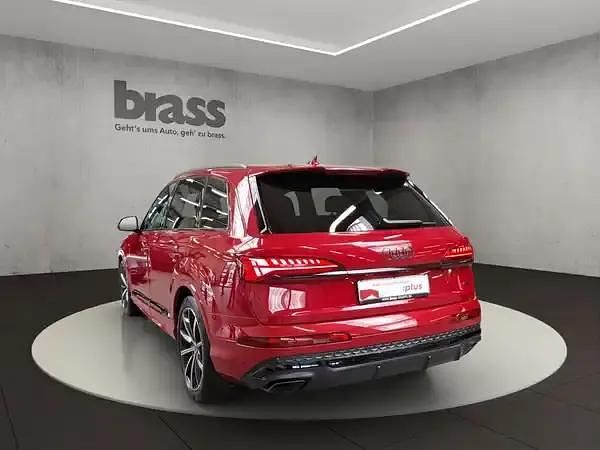 Usado Audi Q7 S-Line 286 HP (210 kW) 2025 Vermelho SUV