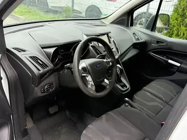 Używany Ford Transit Connect Trend 101 KM (74 kW) 2018 Biały Minivan