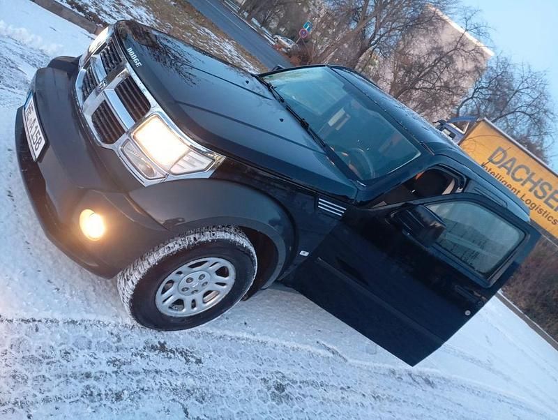 Gebraucht Dodge Nitro SE 177 PS (130 kW) 2007 Schwarz SUV