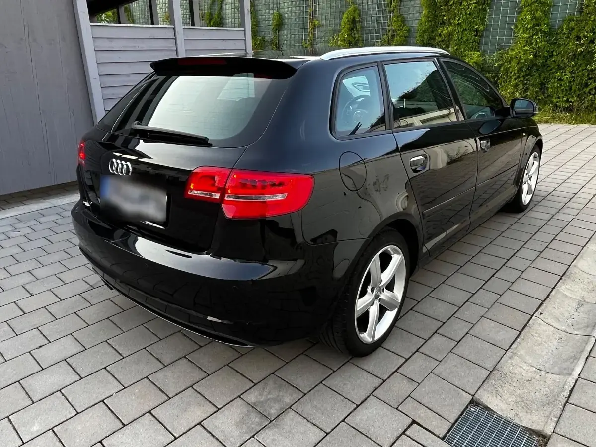 Gebraucht Audi A3 S-Line 125 PS (91 kW) 2011 Schwarz Kleinwagen