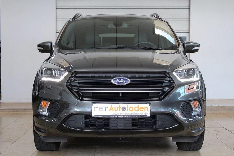 Gebraucht Ford Kuga ST-Line 150 PS (110 kW) 2018 Grau SUV