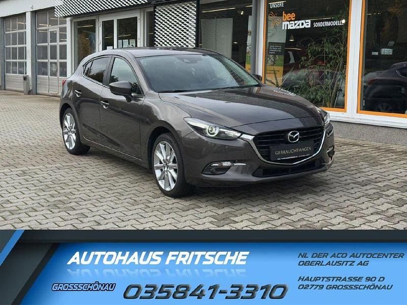 Grau Gebraucht 2018 Mazda 3 Sports-Line Limousine | 15.900 € (Fairer Preis) - Bild 1/4